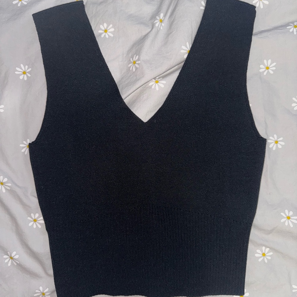 OAK + FORT Black V-Neck Vest